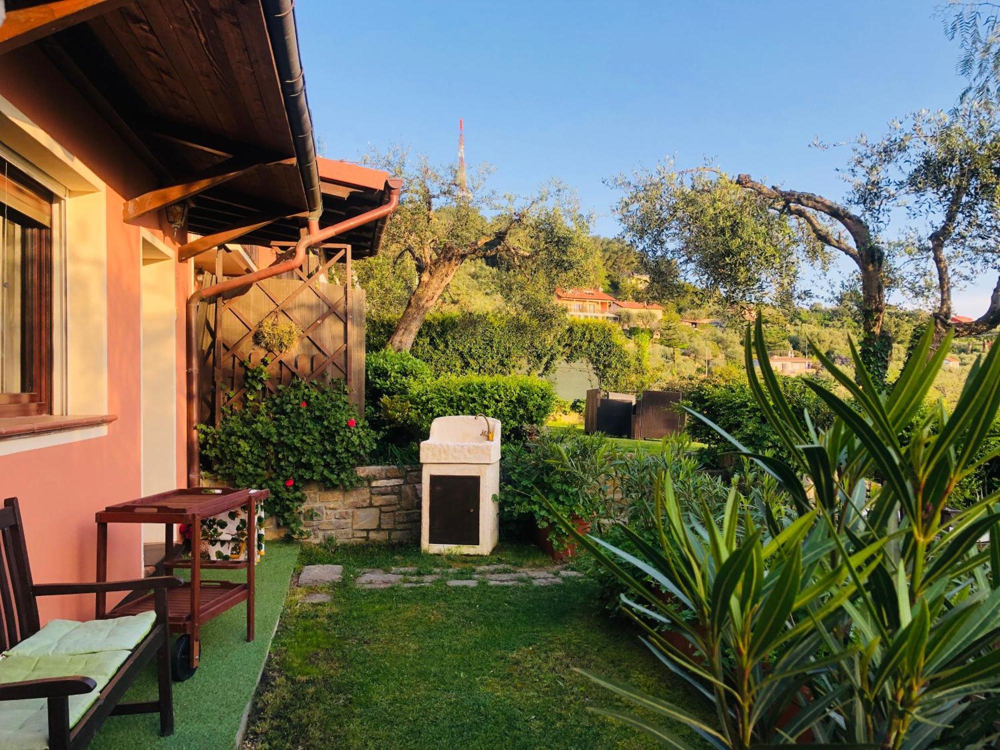 Le Jardin Sur Mer Avec Bike Et Mtb Tour Hotell Imperia Exteriör bild